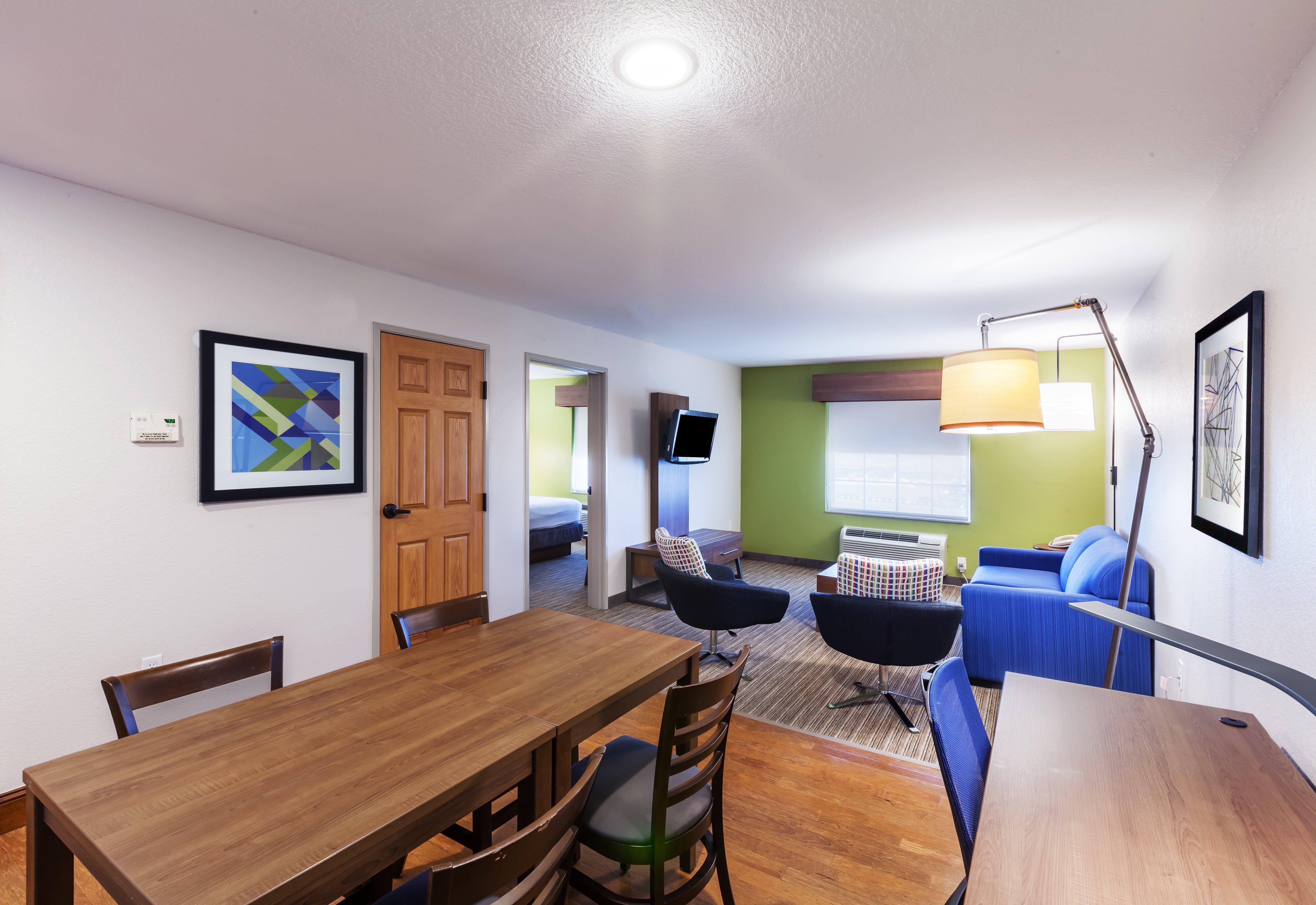 Holiday Inn Express & Suites Tulsa S Broken Arrow Hwy 51 By Ihg Luaran gambar