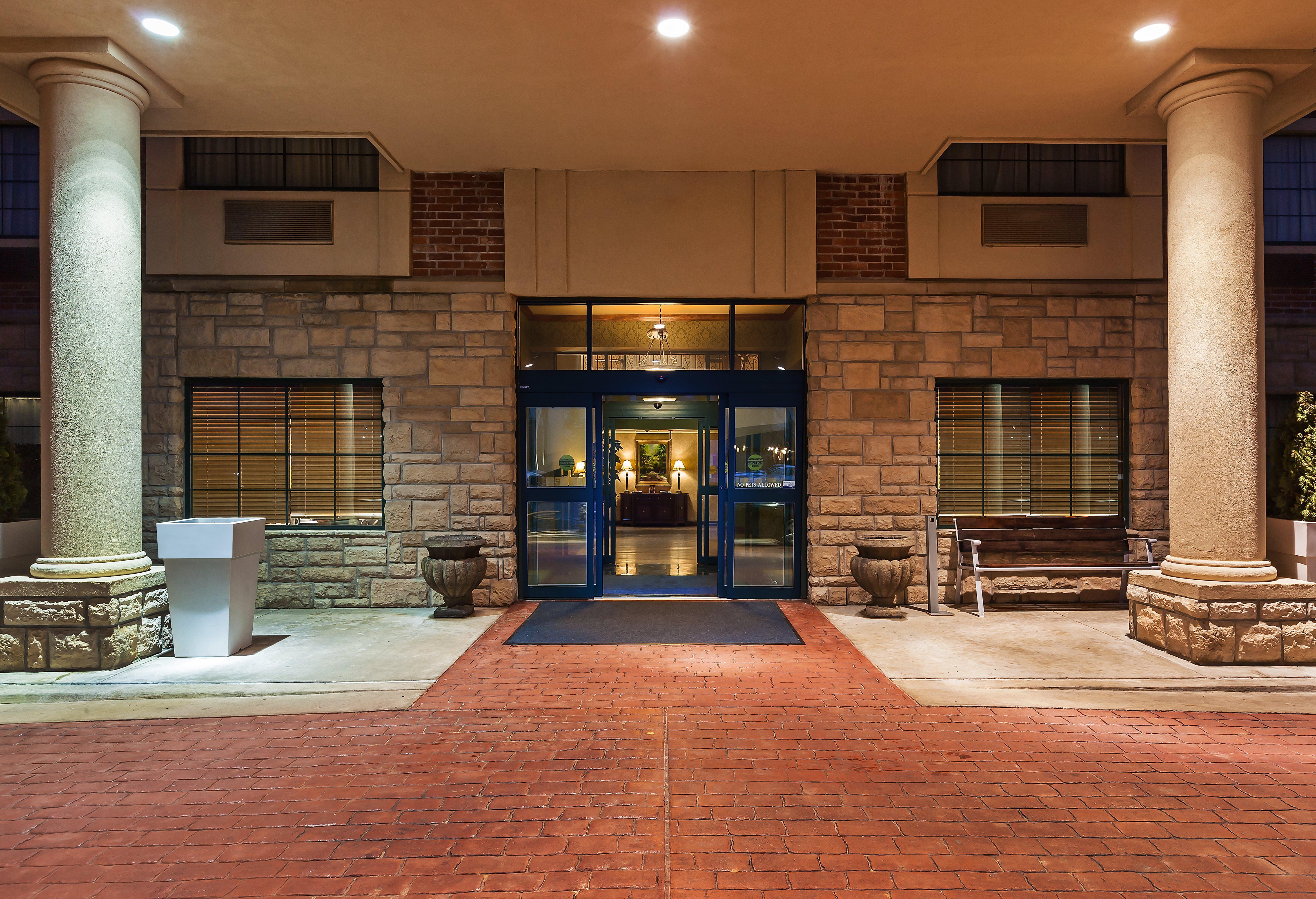 Holiday Inn Express & Suites Tulsa S Broken Arrow Hwy 51 By Ihg Luaran gambar