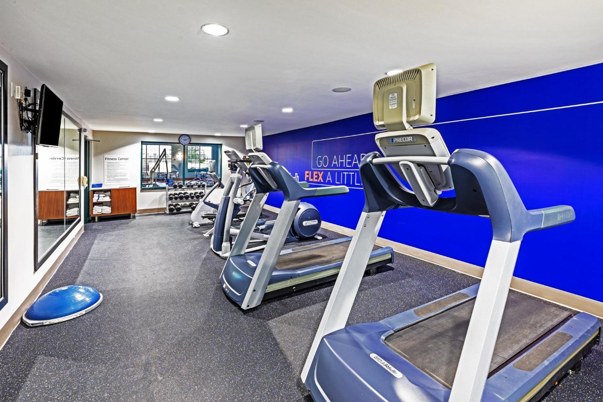 Holiday Inn Express & Suites Tulsa S Broken Arrow Hwy 51 By Ihg Luaran gambar