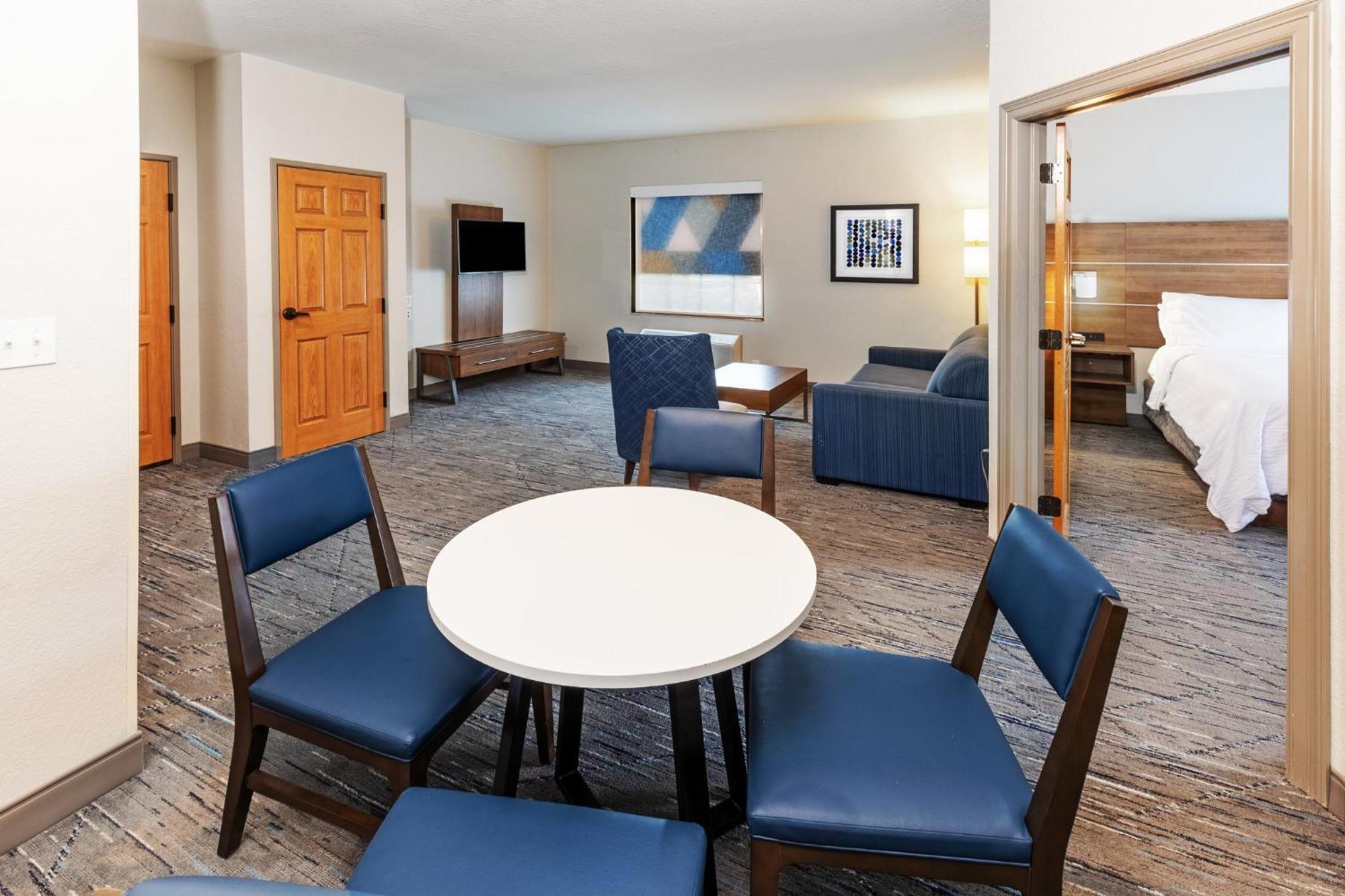 Holiday Inn Express & Suites Tulsa S Broken Arrow Hwy 51 By Ihg Luaran gambar