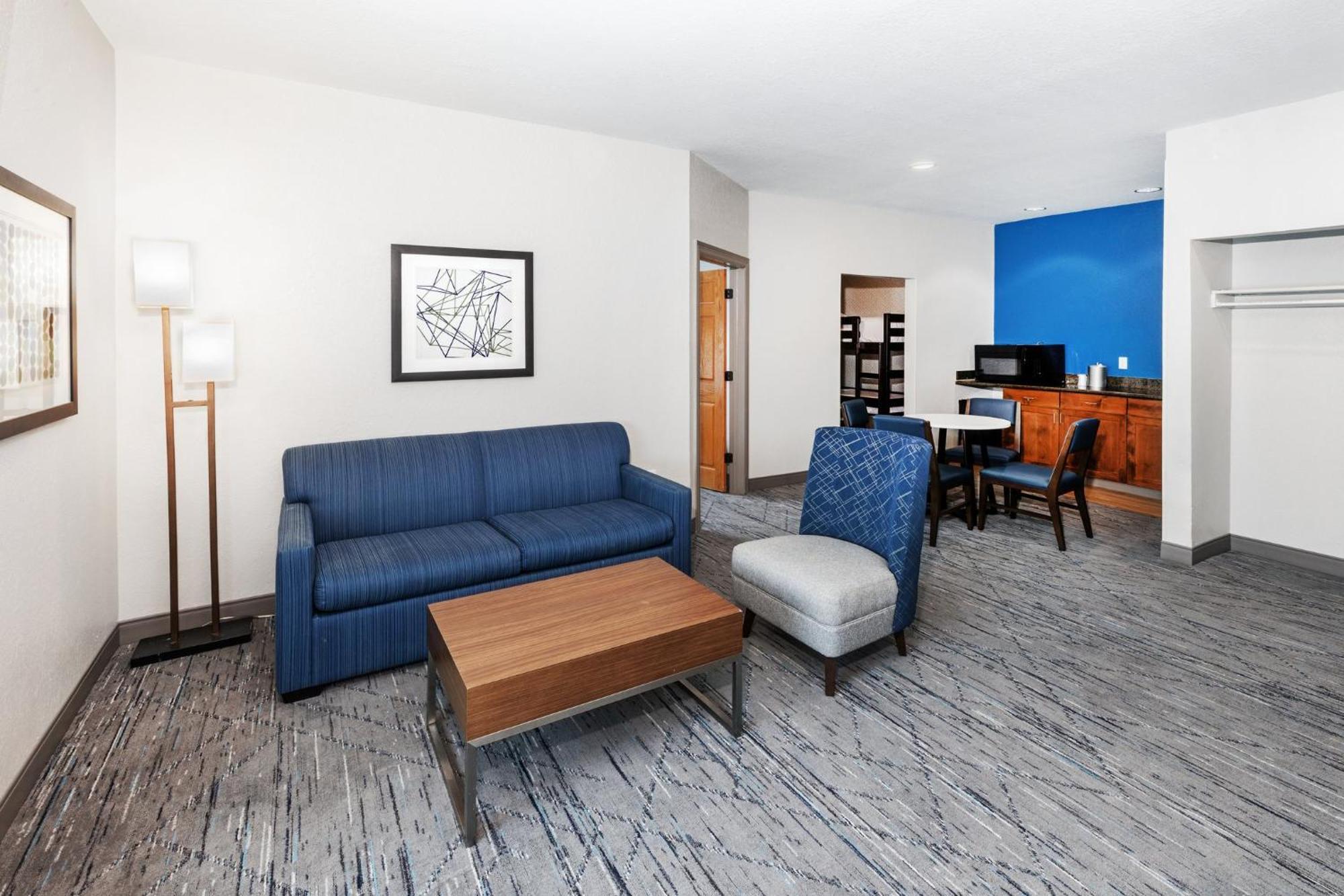 Holiday Inn Express & Suites Tulsa S Broken Arrow Hwy 51 By Ihg Luaran gambar