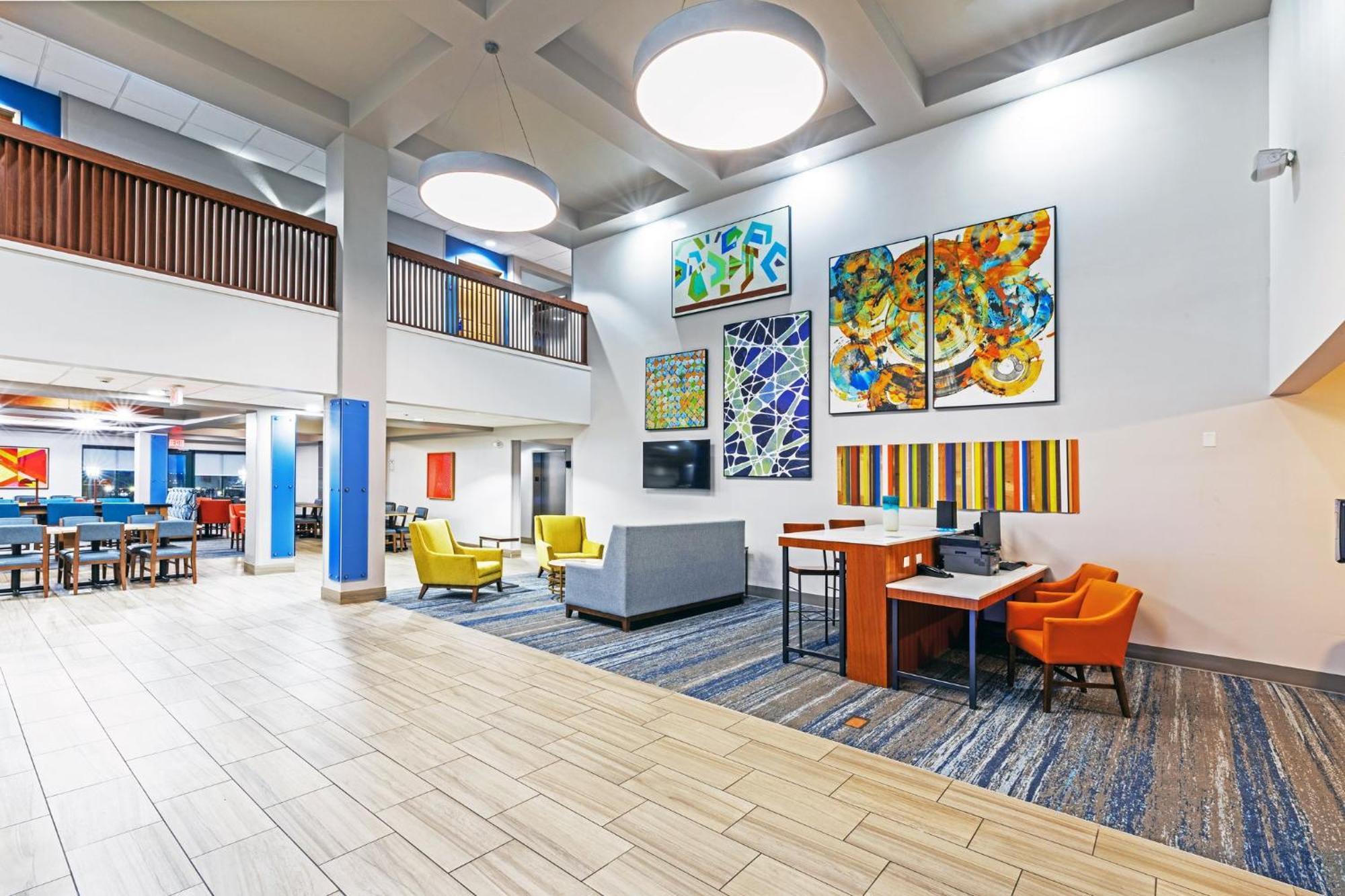 Holiday Inn Express & Suites Tulsa S Broken Arrow Hwy 51 By Ihg Luaran gambar